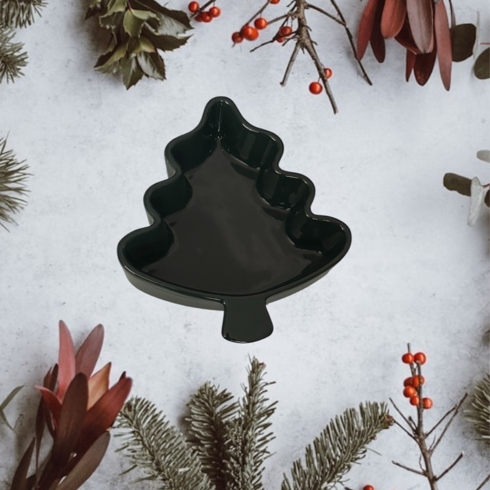 NWT Stonewall Kitchen Christmas Tree Ramekin Ceramic Forest Green Bakeware Gift
